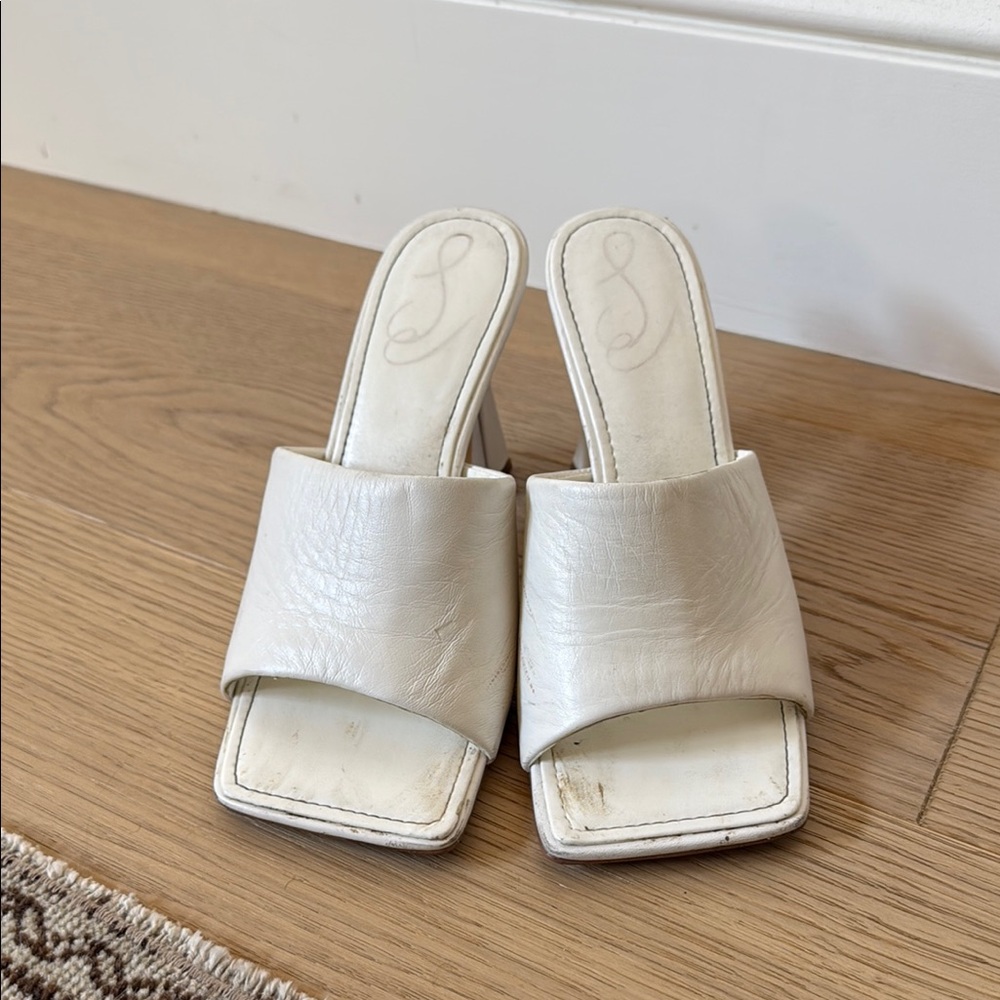 Sam Edelman White Heeled Shoes with Quilted Strap